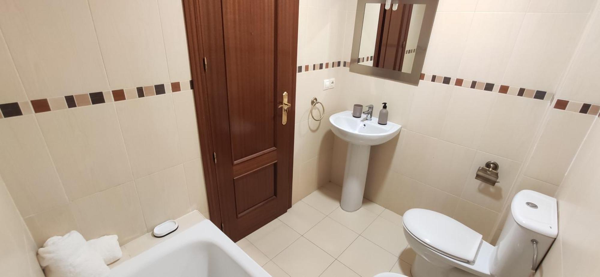 Huelin House Beach And Sun, Con Parking Y A 500 Metros De La Playa Lejlighed